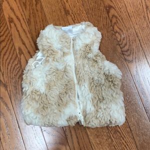 (🌟 3/$10) Koala Baby faux fur Sherpa vest